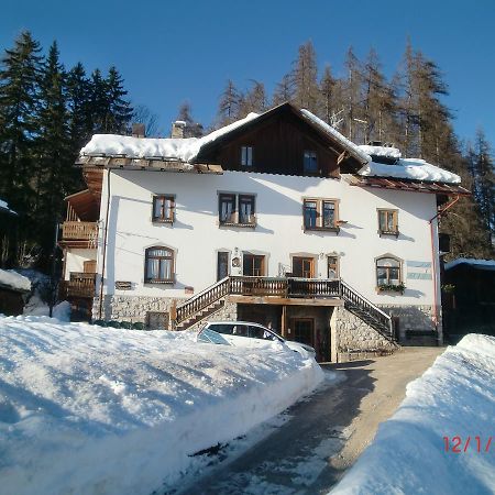 Menardi Sisto B&B กอร์ตินาดัมเปซโซ ภายนอก รูปภาพ