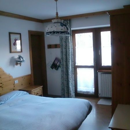 Menardi Sisto B&B กอร์ตินาดัมเปซโซ ภายนอก รูปภาพ