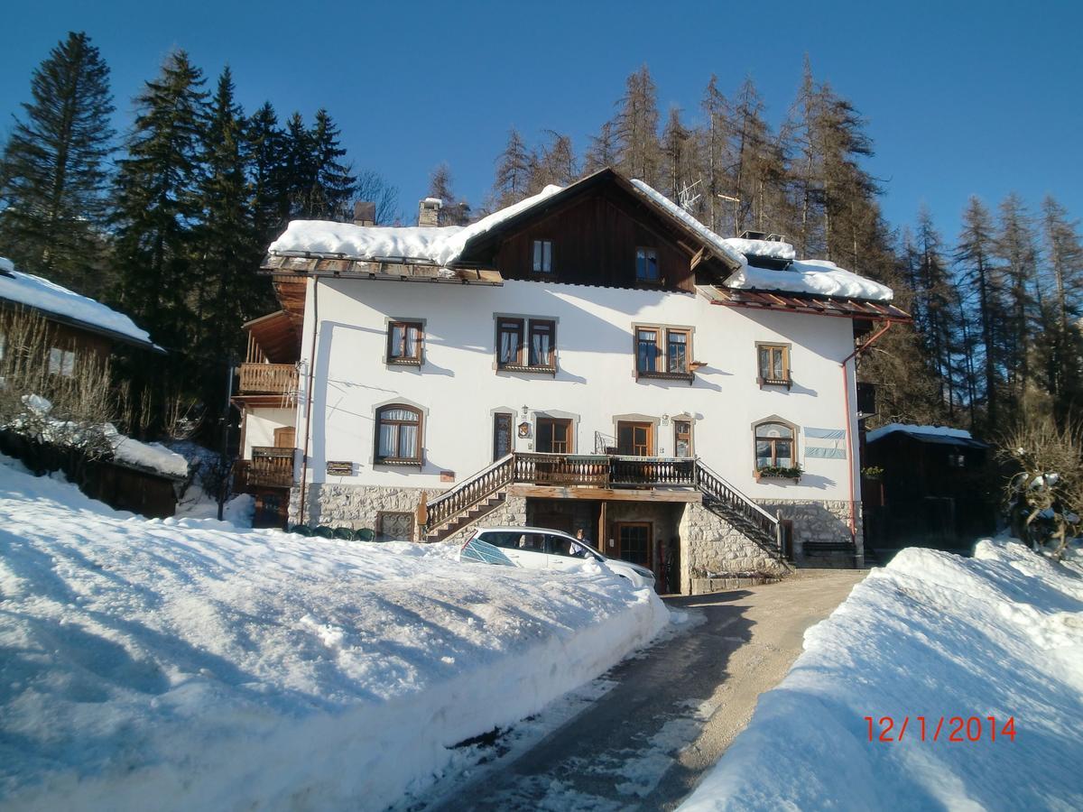 Menardi Sisto B&B กอร์ตินาดัมเปซโซ ภายนอก รูปภาพ